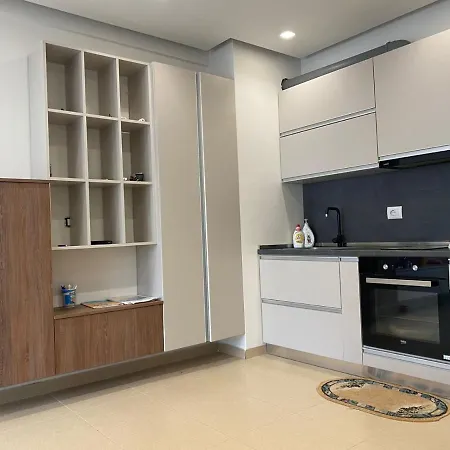 Luxury 1 Bedroom Grand Apartment