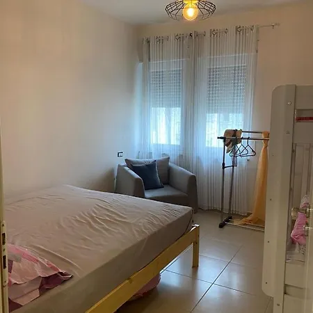 Luxury 1 Bedroom Grand Apartment